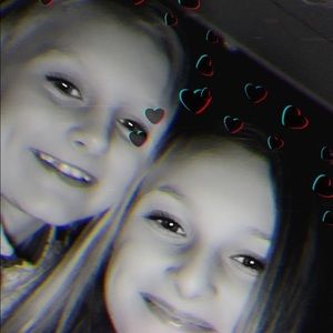 Meet your Posher, Alexis